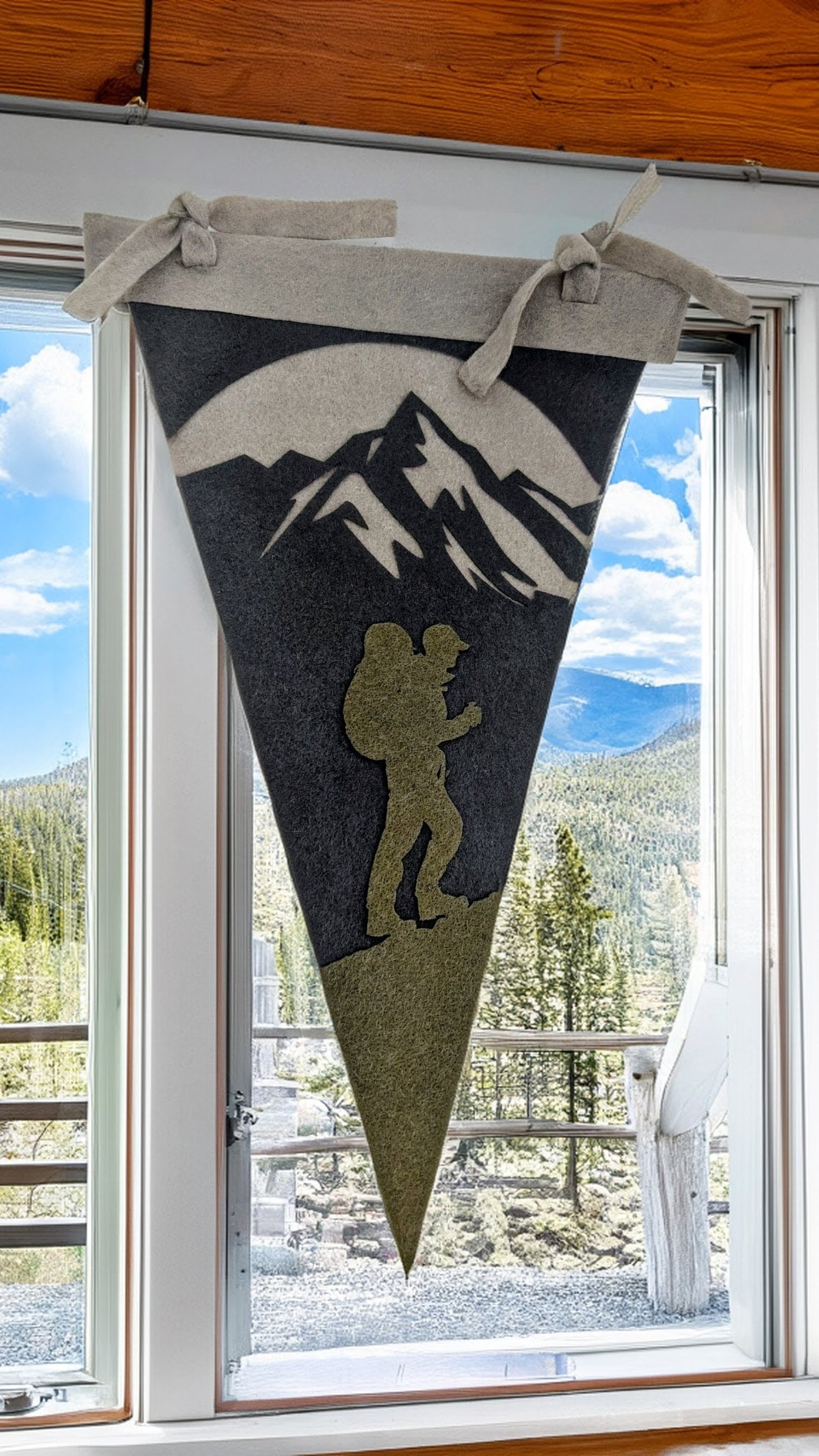 Mini Mountain Vibes Gift Box